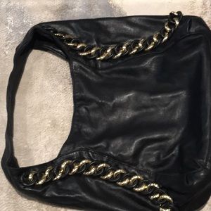 Micheal kors black leather shoulder bag used